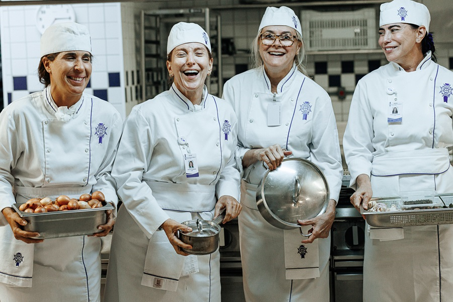 Le Cordon Bleu premia pratos de comida brasileira